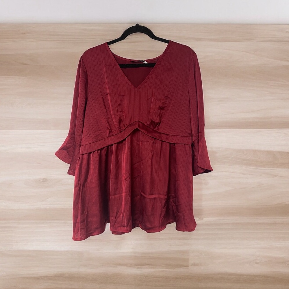 BloomChic red 3/4 length sleeve shirt